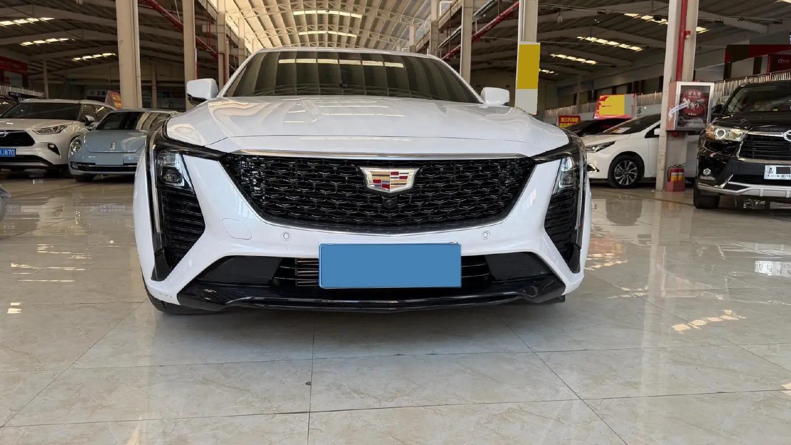 2025 Cadillac CT5 2.0T 237HP L4 10AT,autocango,china used car exporter,china ev exporter,chinese used car exporter,chinese used ev exporter