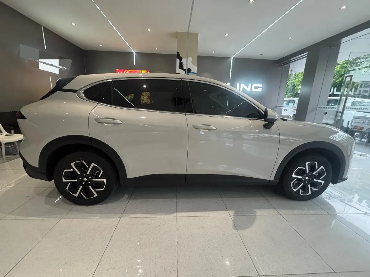 2026 BaoJun E6 BEV,autocango,china used car exporter,china ev exporter,chinese used car exporter,chinese used ev exporter