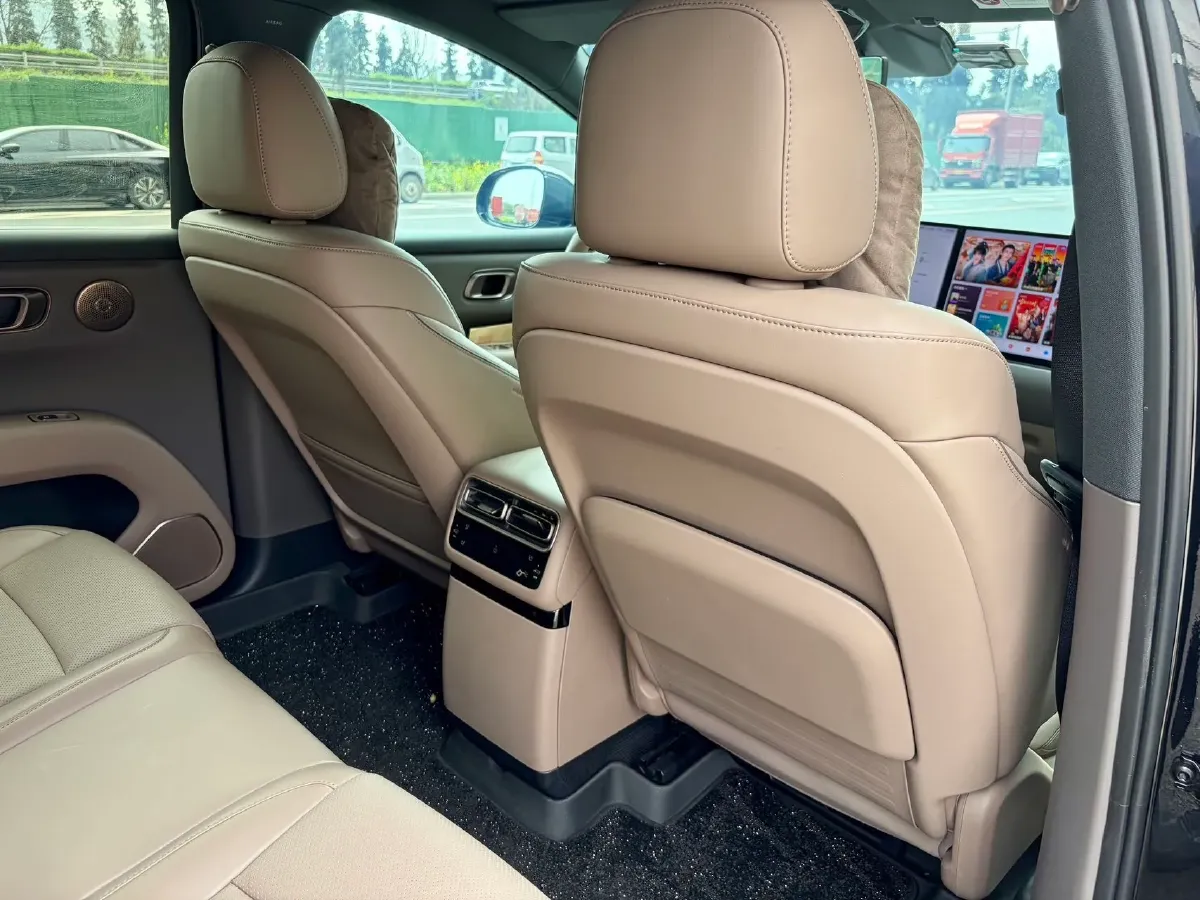 2025 Li i6 BEV,autocango,china used car exporter,china ev exporter,chinese used car exporter,chinese used ev exporter