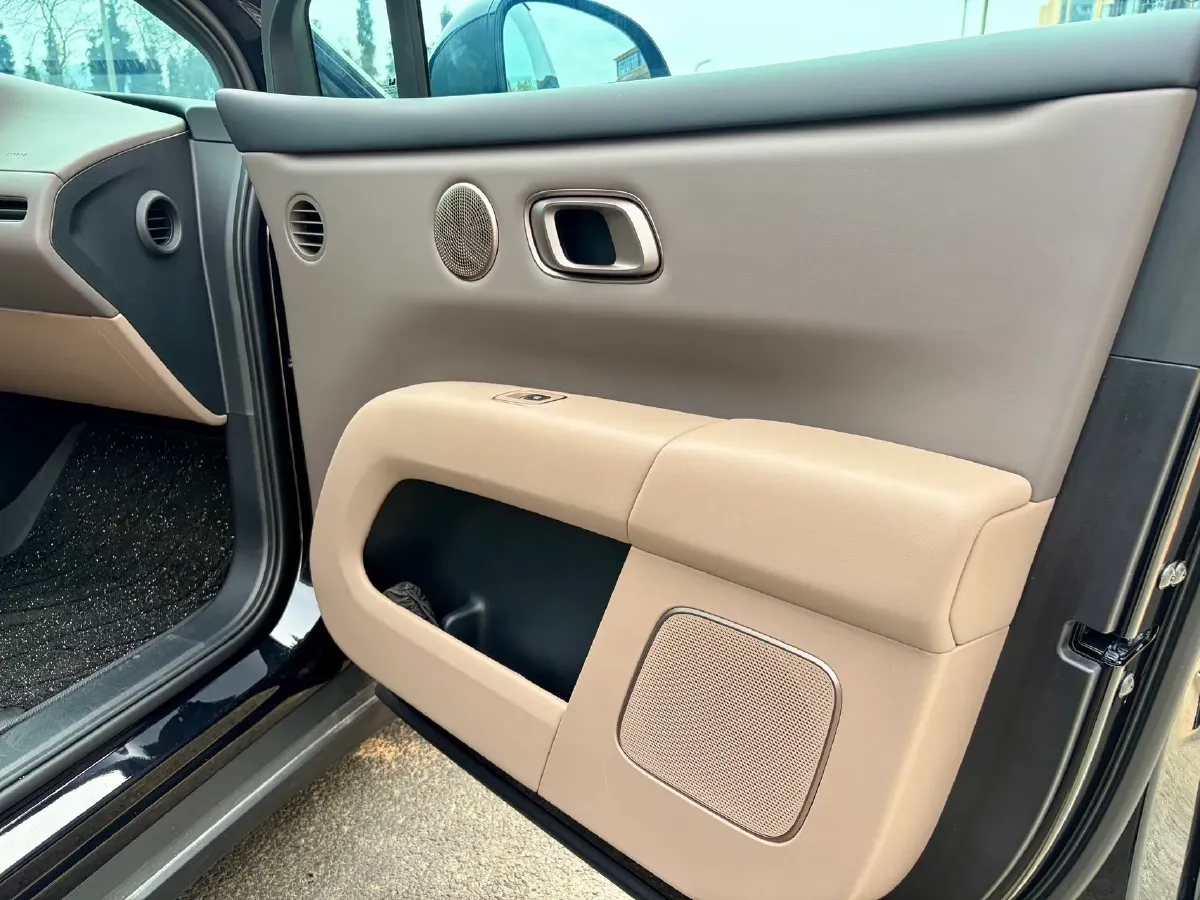 2025 Li i6 BEV,autocango,china used car exporter,china ev exporter,chinese used car exporter,chinese used ev exporter