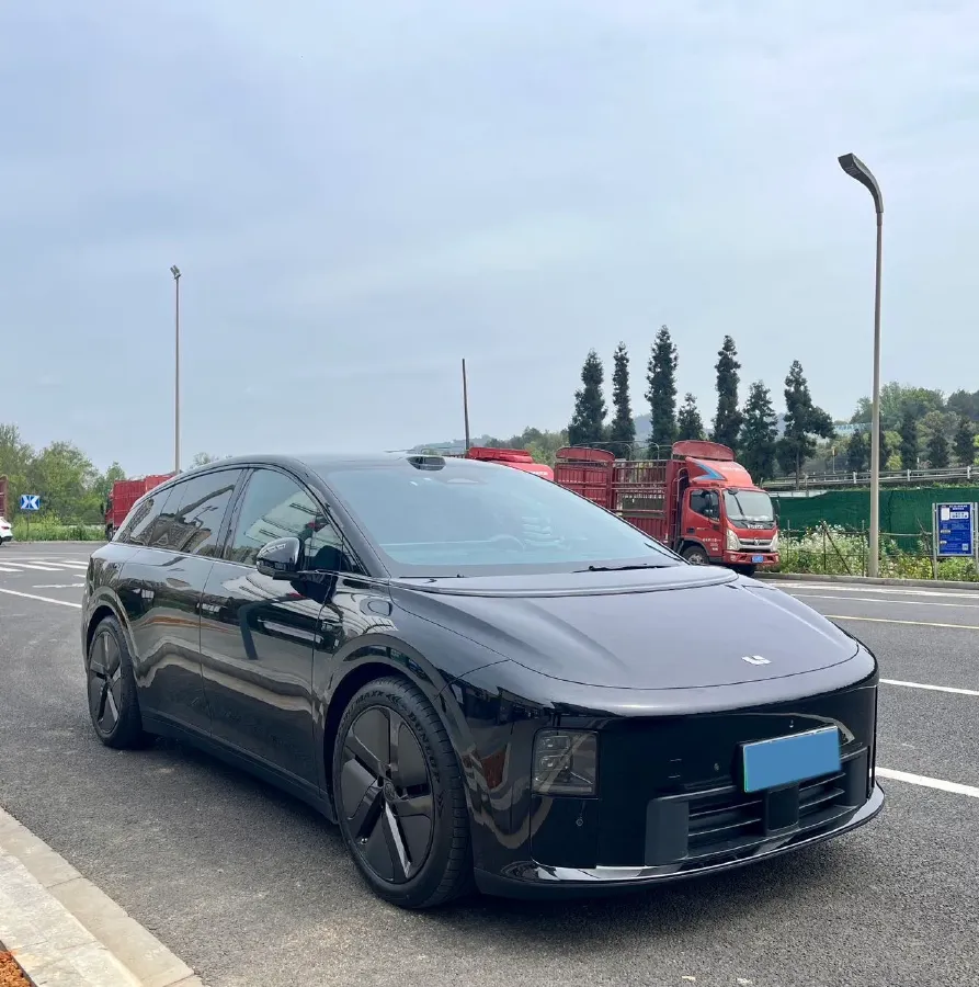 2025 Li i6 BEV,autocango,china used car exporter,china ev exporter,chinese used car exporter,chinese used ev exporter