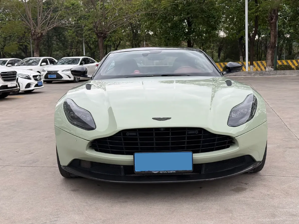 2017 Aston Martin DB11 4.0T 510HP V8 8AT,autocango,china used car exporter,china ev exporter,chinese used car exporter,chinese used ev exporter