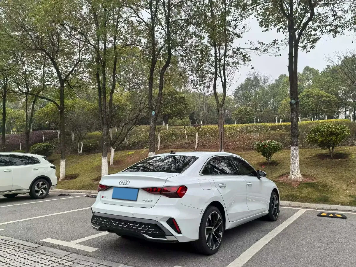 2025 Audi A3 1.5T 160HP L4 7DCT,autocango,china used car exporter,china ev exporter,chinese used car exporter,chinese used ev exporter