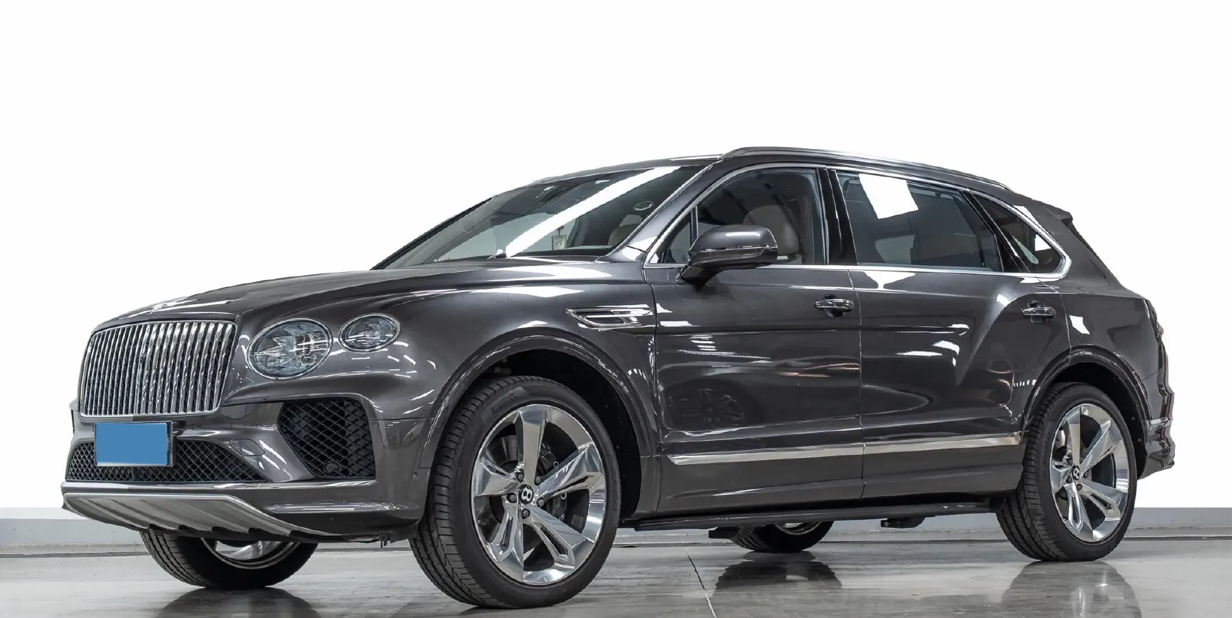 2023 Bentley Bentayga 4.0T 550HP V8 8AT,autocango,china used car exporter,china ev exporter,chinese used car exporter,chinese used ev exporter