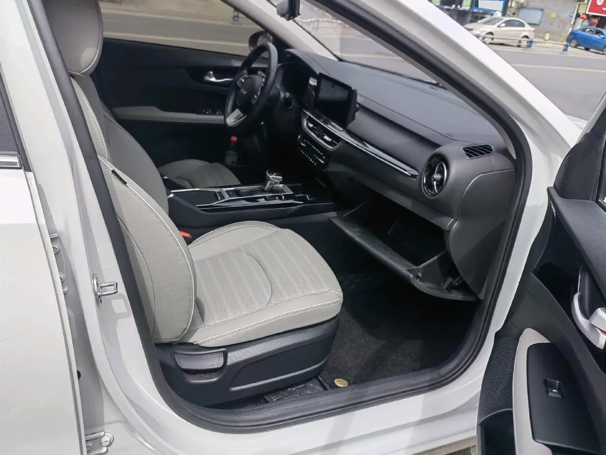 2024 Kia K3 1.5L 115HP L4 CVT,autocango,china used car exporter,china ev exporter,chinese used car exporter,chinese used ev exporter