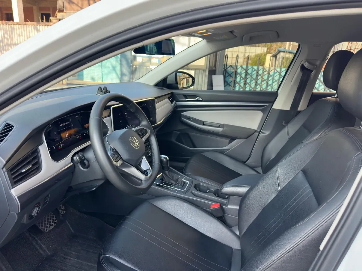 2024 Volkswagen Bora 1.2T 116HP L4 7DCT,autocango,china used car exporter,china ev exporter,chinese used car exporter,chinese used ev exporter