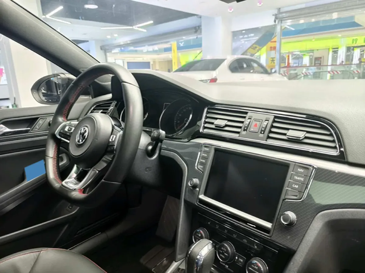 2017 Volkswagen Lamando 2.0T 220HP L4 7DCT,autocango,china used car exporter,china ev exporter,chinese used car exporter,chinese used ev exporter