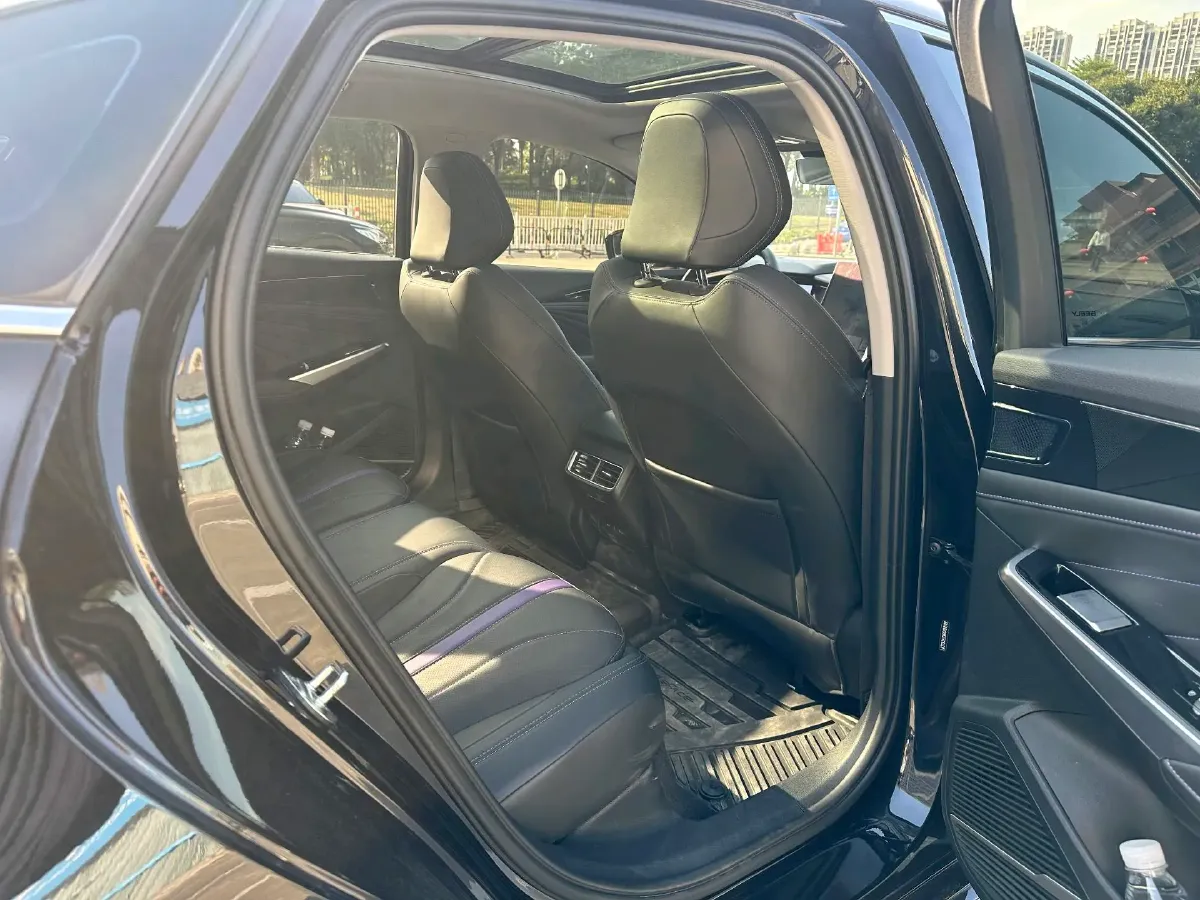 2024 Geely PrefaceL 1.5T 163HP L4 3DHT Hybrid,autocango,china used car exporter,china ev exporter,chinese used car exporter,chinese used ev exporter