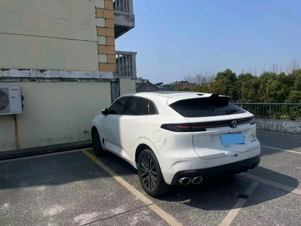 2021 ChangAn UNI-K 2.0T 233HP L4 8AT,autocango,china used car exporter,china ev exporter,chinese used car exporter,chinese used ev exporter