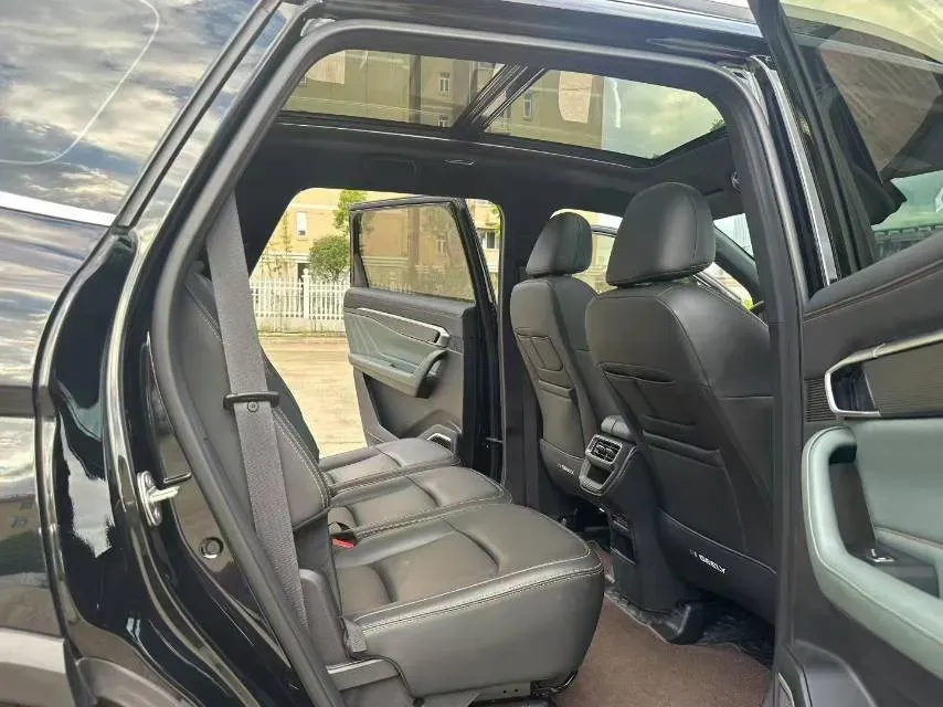 2024 Geely Okavango L 2.0T 218HP L4 7DCT,autocango,china used car exporter,china ev exporter,chinese used car exporter,chinese used ev exporter