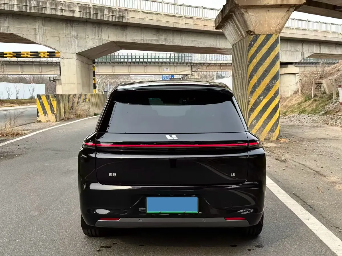 2024 Li L8 Range Extended 154HP REEV 52.3KWH,autocango,china used car exporter,china ev exporter,chinese used car exporter,chinese used ev exporter