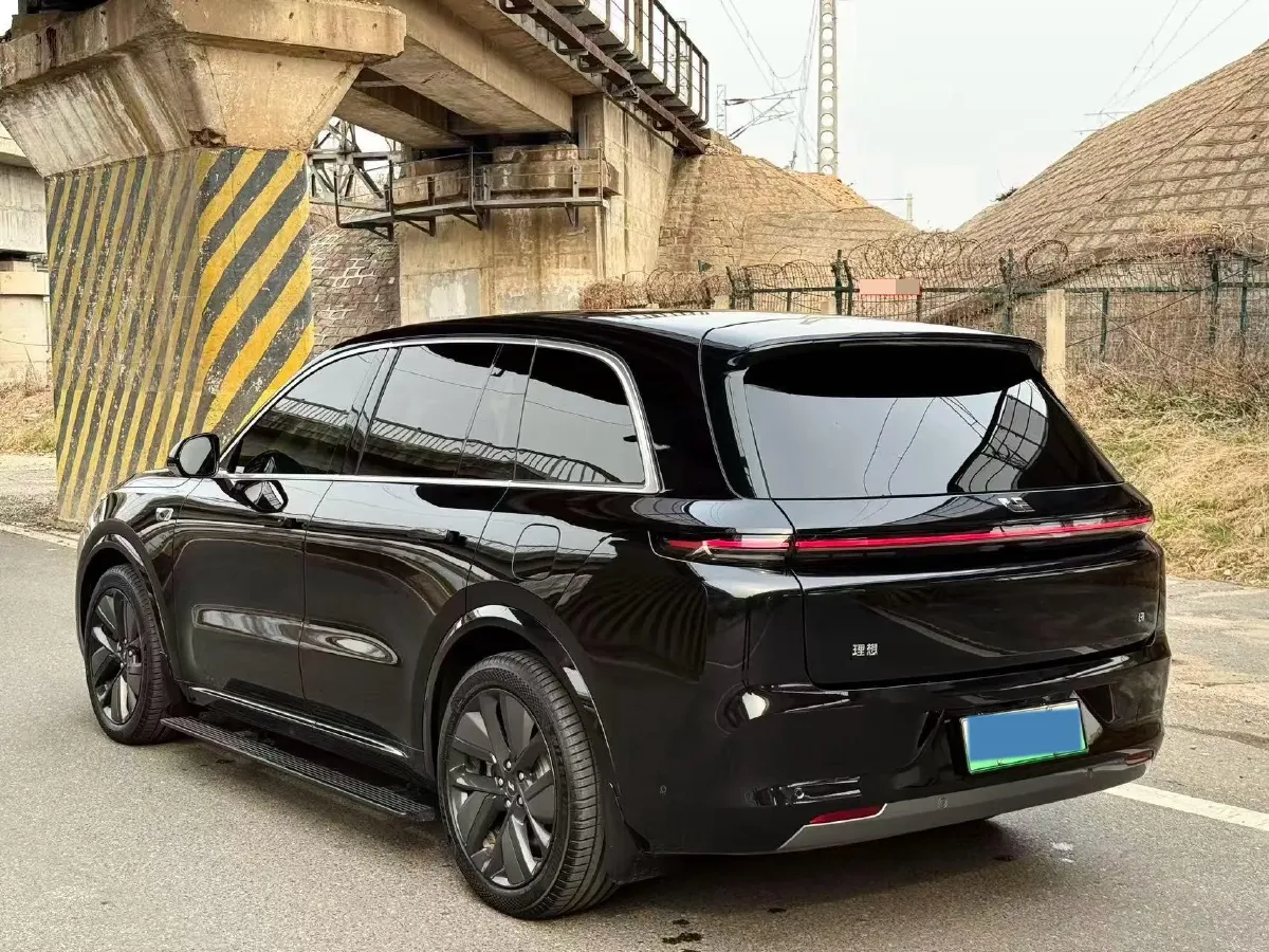 2024 Li L8 Range Extended 154HP REEV 52.3KWH,autocango,china used car exporter,china ev exporter,chinese used car exporter,chinese used ev exporter