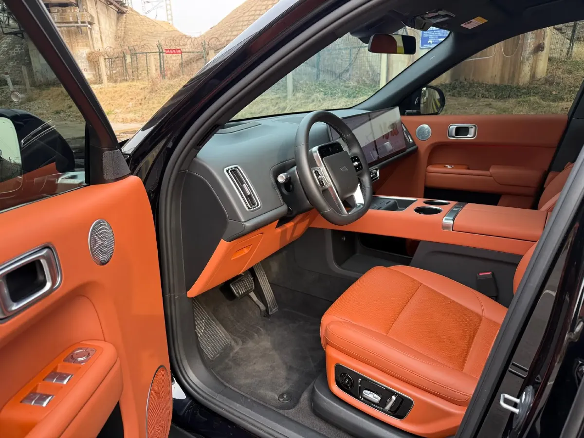 2024 Li L8 Range Extended 154HP REEV 52.3KWH,autocango,china used car exporter,china ev exporter,chinese used car exporter,chinese used ev exporter