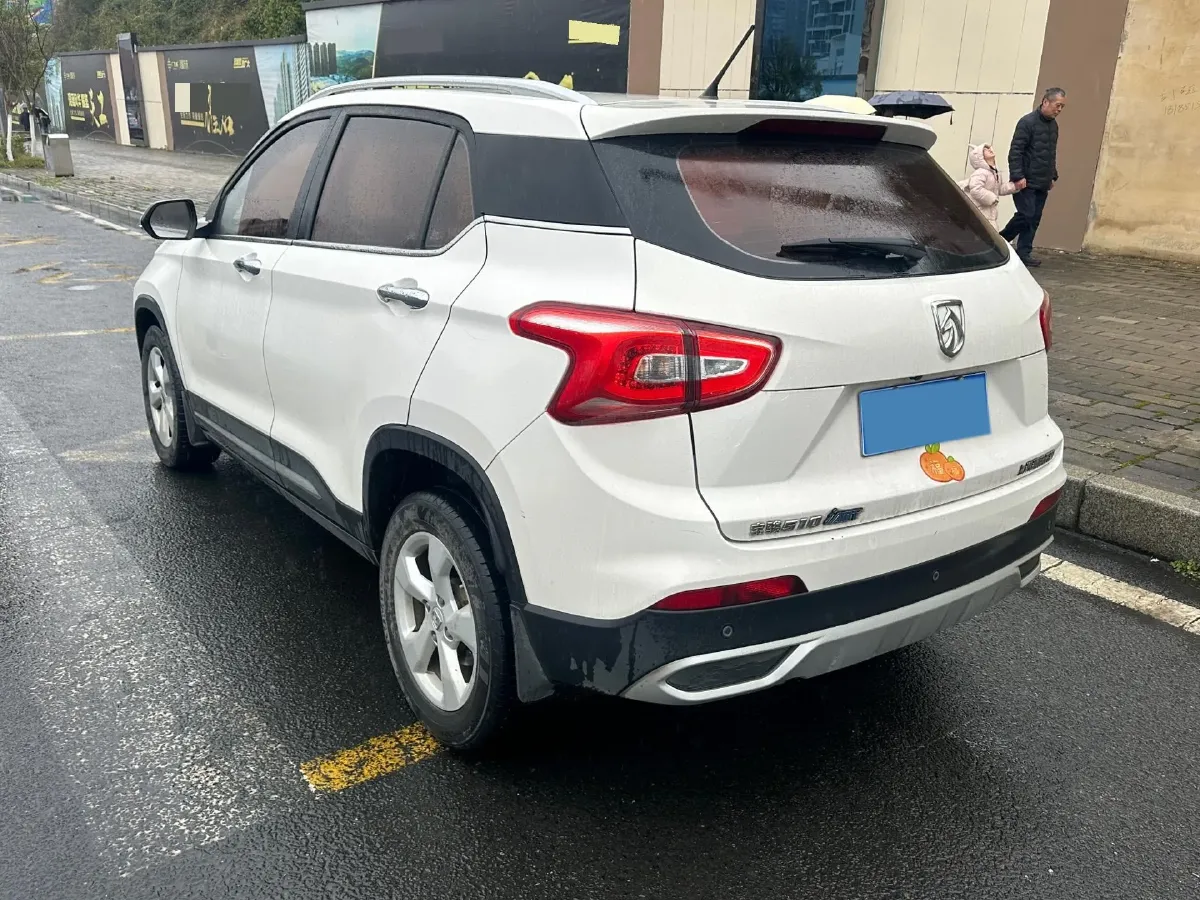 2017 BaoJun 310W 1.5L 105HP L4 6MT,autocango,china used car exporter,china ev exporter,chinese used car exporter,chinese used ev exporter