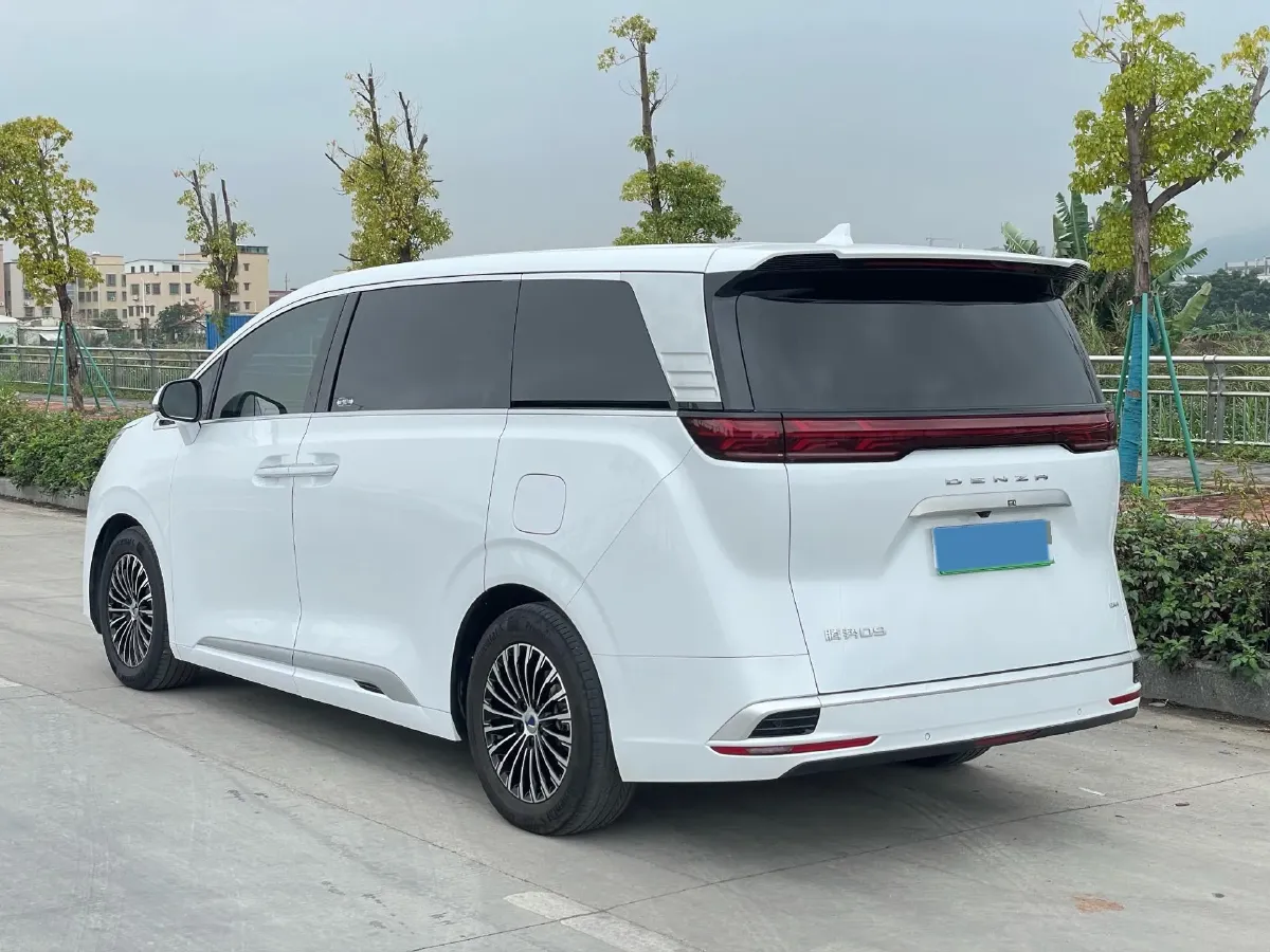 2024 Denza D9 1.5T 139HP L4 E-CVT PHEV 40KWH,autocango,china used car exporter,china ev exporter,chinese used car exporter,chinese used ev exporter