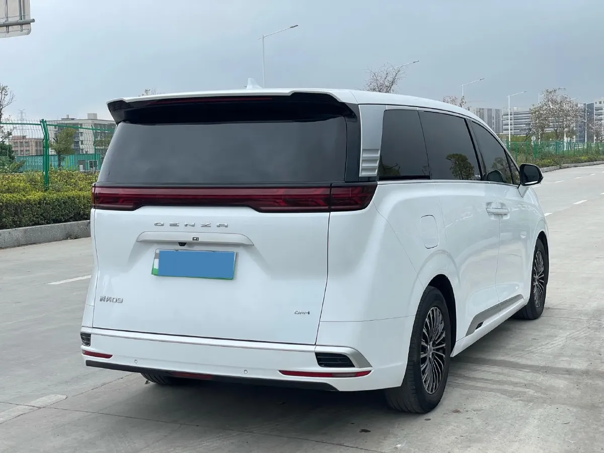 2024 Denza D9 1.5T 139HP L4 E-CVT PHEV 40KWH,autocango,china used car exporter,china ev exporter,chinese used car exporter,chinese used ev exporter