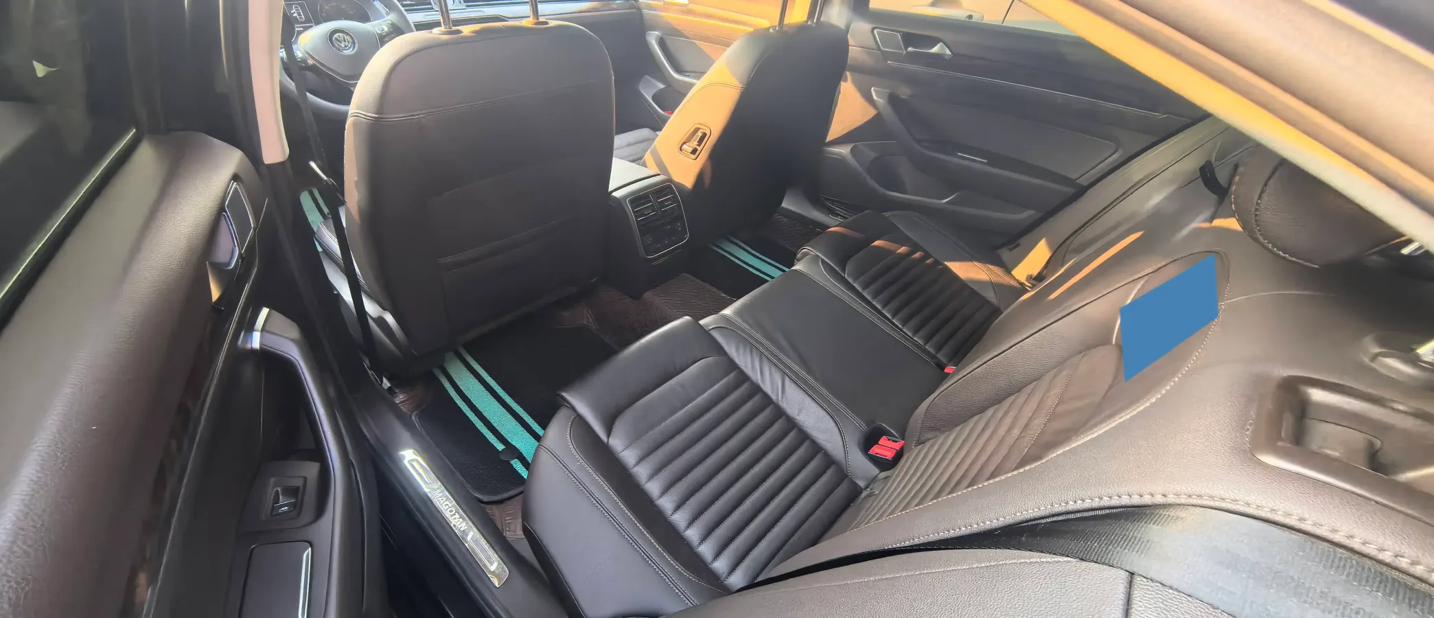 2019 Volkswagen Magotan 2.0T 186HP L4 7DCT,autocango,china used car exporter,china ev exporter,chinese used car exporter,chinese used ev exporter