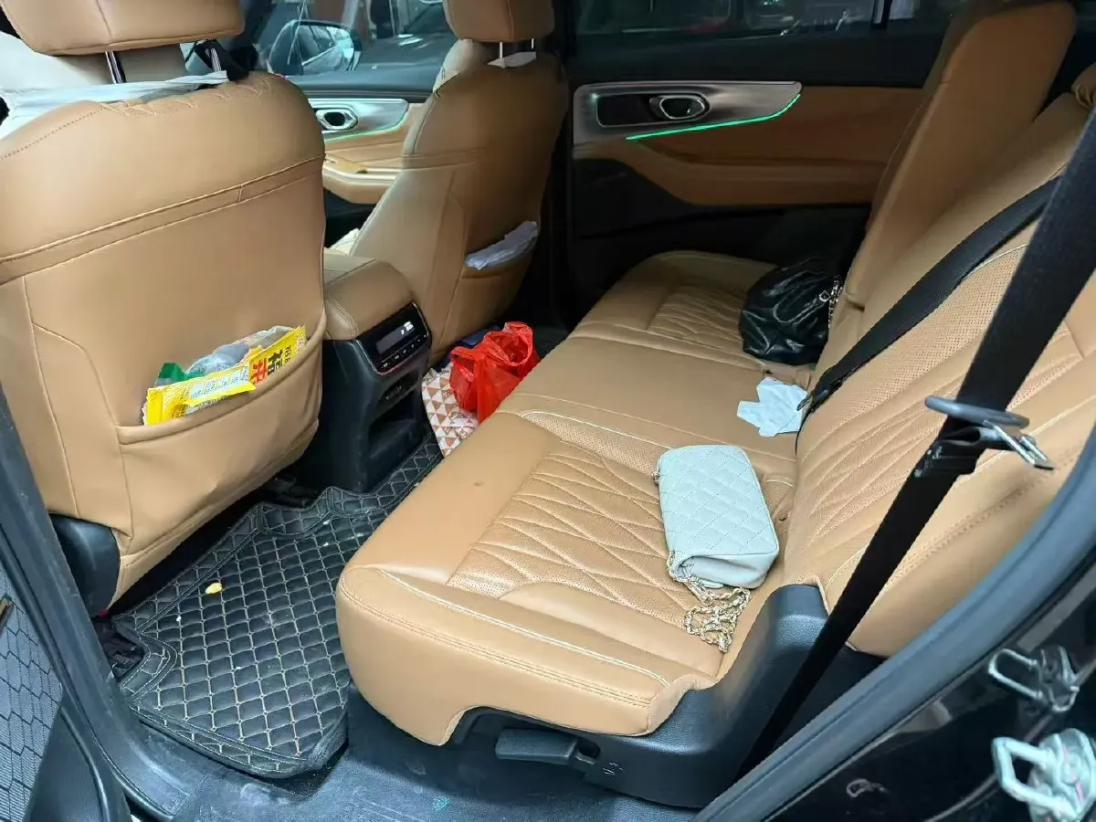 2022 GAC Trumpchi GS8 2.0T 252HP L4 8AT,autocango,china used car exporter,china ev exporter,chinese used car exporter,chinese used ev exporter