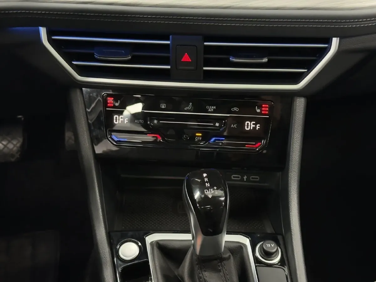 2023 Volkswagen Sagitar 1.4T 150HP L4 7DCT,autocango,china used car exporter,china ev exporter,chinese used car exporter,chinese used ev exporter