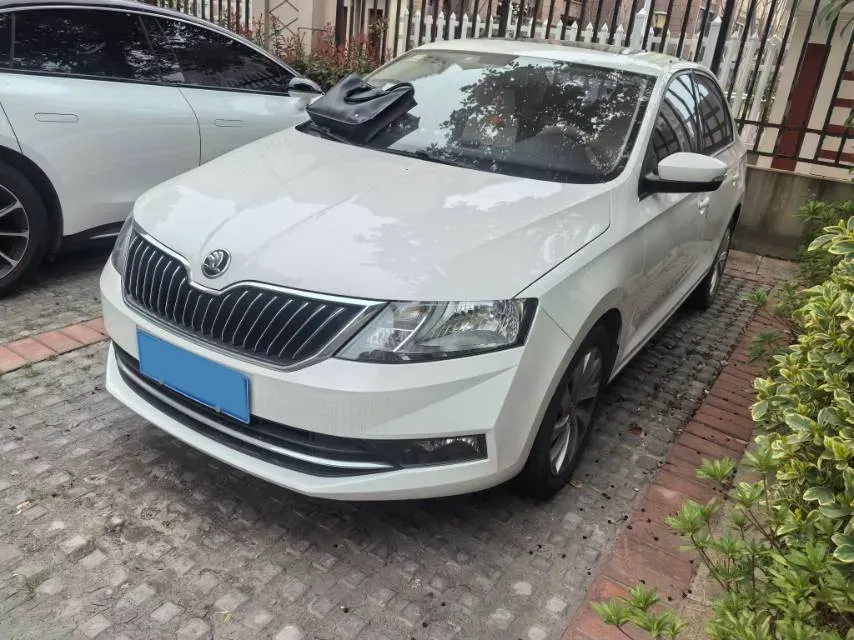 2018 Skoda Rapid 1.6L 110HP L4 5MT,autocango,china used car exporter,china ev exporter,chinese used car exporter,chinese used ev exporter