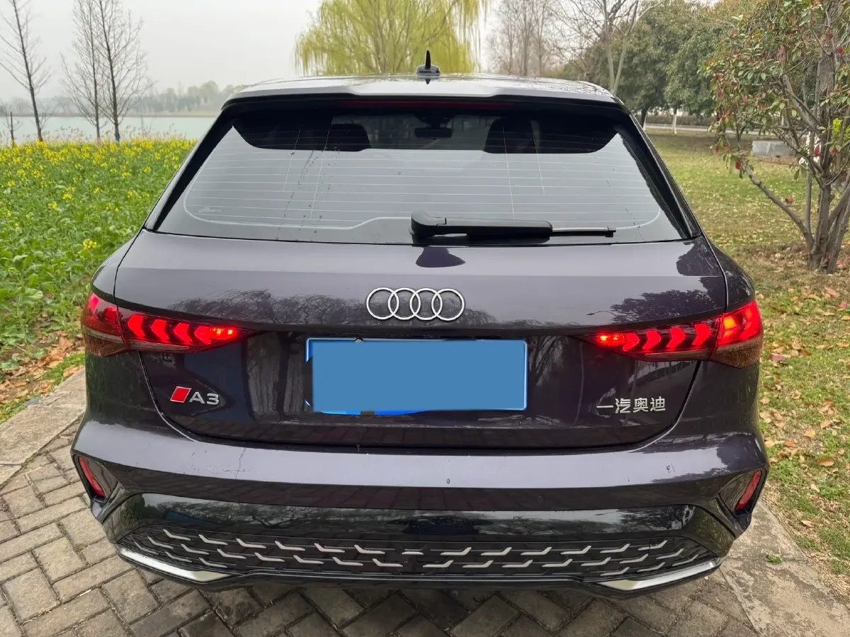 2025 Audi A3 1.5T 160HP L4 7DCT,autocango,china used car exporter,china ev exporter,chinese used car exporter,chinese used ev exporter