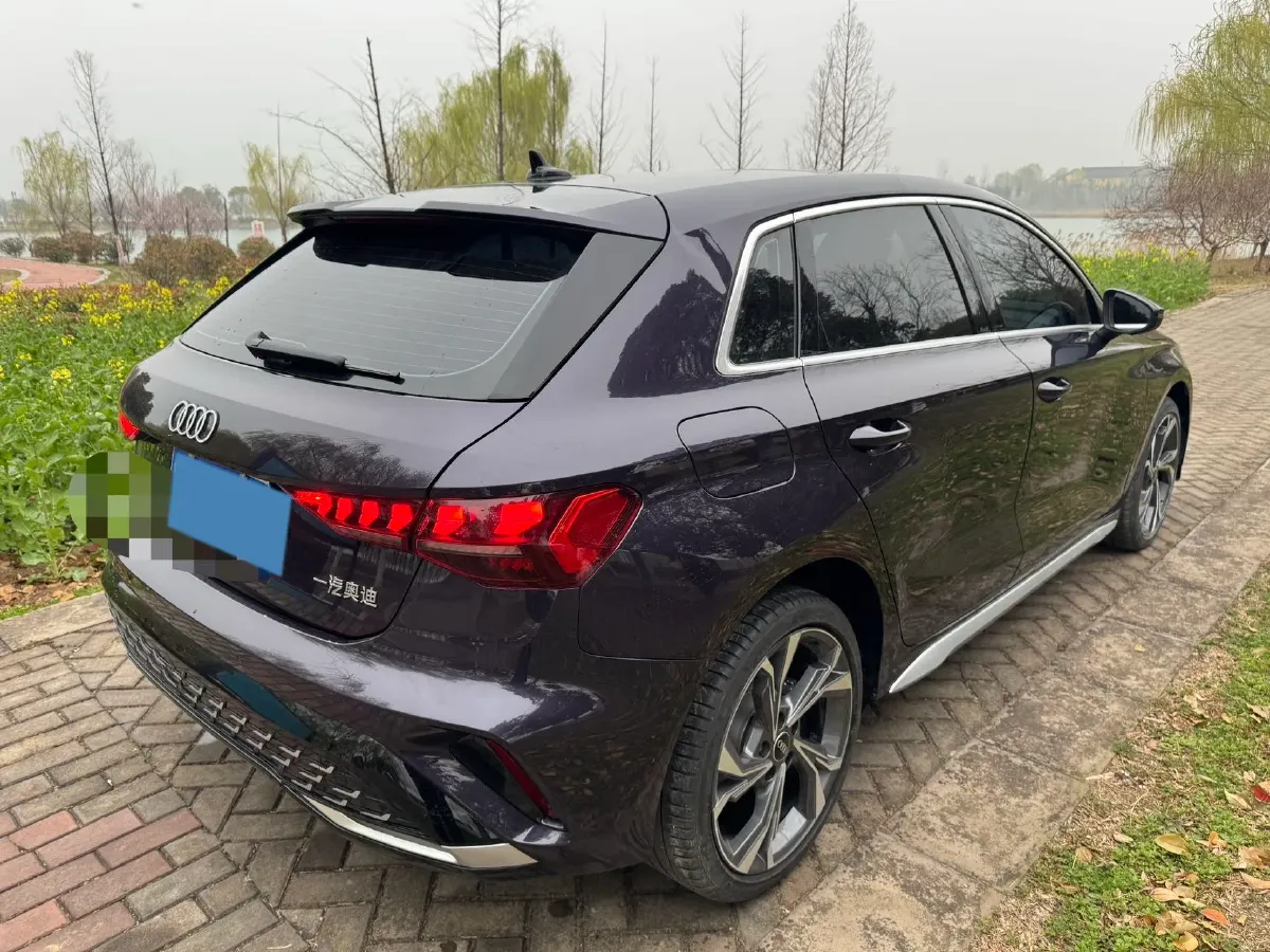 2025 Audi A3 1.5T 160HP L4 7DCT,autocango,china used car exporter,china ev exporter,chinese used car exporter,chinese used ev exporter