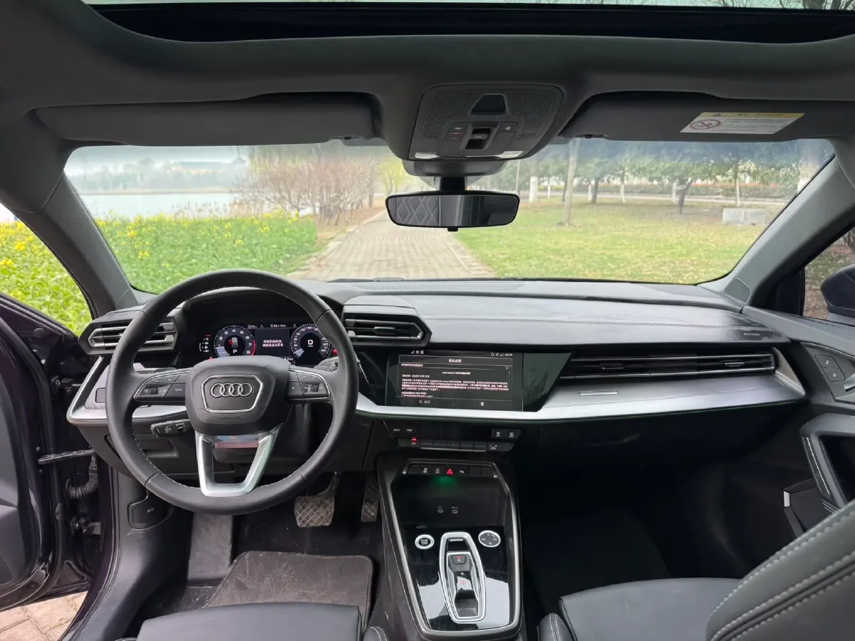 2025 Audi A3 1.5T 160HP L4 7DCT,autocango,china used car exporter,china ev exporter,chinese used car exporter,chinese used ev exporter