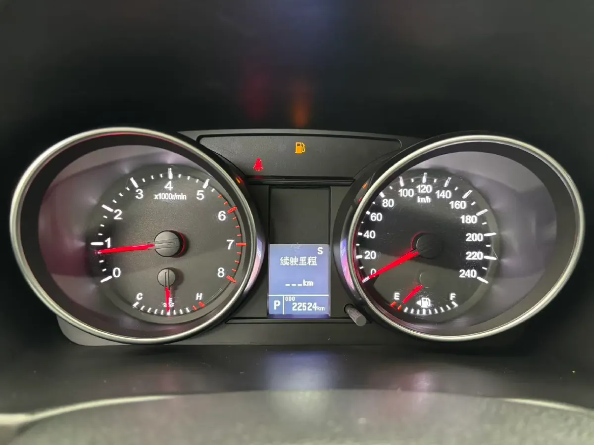 2019 Haval M6 1.5T 150HP L4 7DCT,autocango,china used car exporter,china ev exporter,chinese used car exporter,chinese used ev exporter