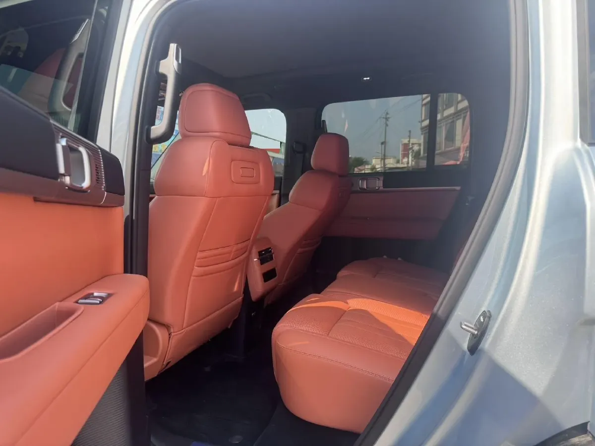 2025 FangChengBao Tai 7 1.5T 156HP L4 E-CVT PHEV,autocango,china used car exporter,china ev exporter,chinese used car exporter,chinese used ev exporter