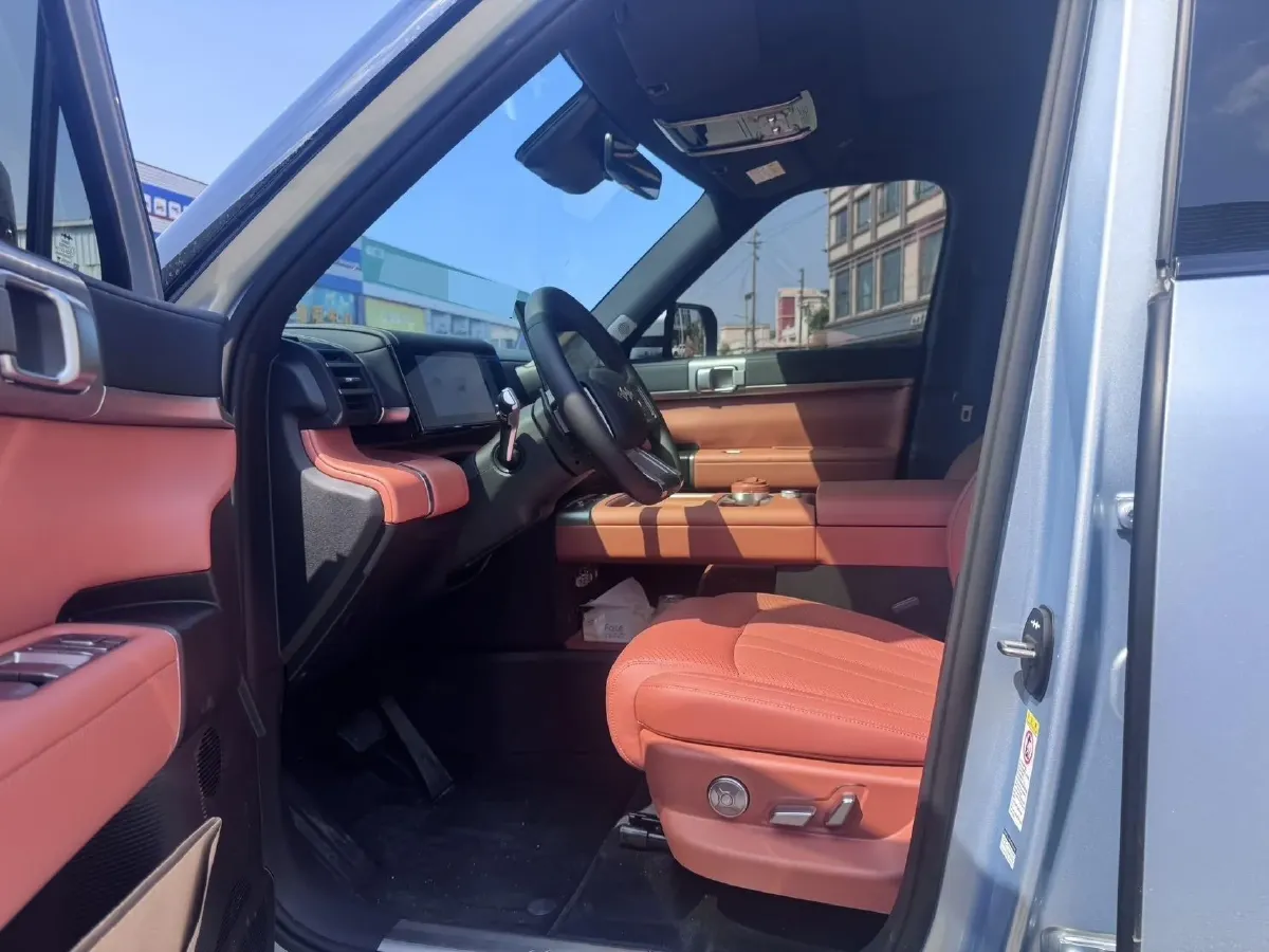 2025 FangChengBao Tai 7 1.5T 156HP L4 E-CVT PHEV,autocango,china used car exporter,china ev exporter,chinese used car exporter,chinese used ev exporter