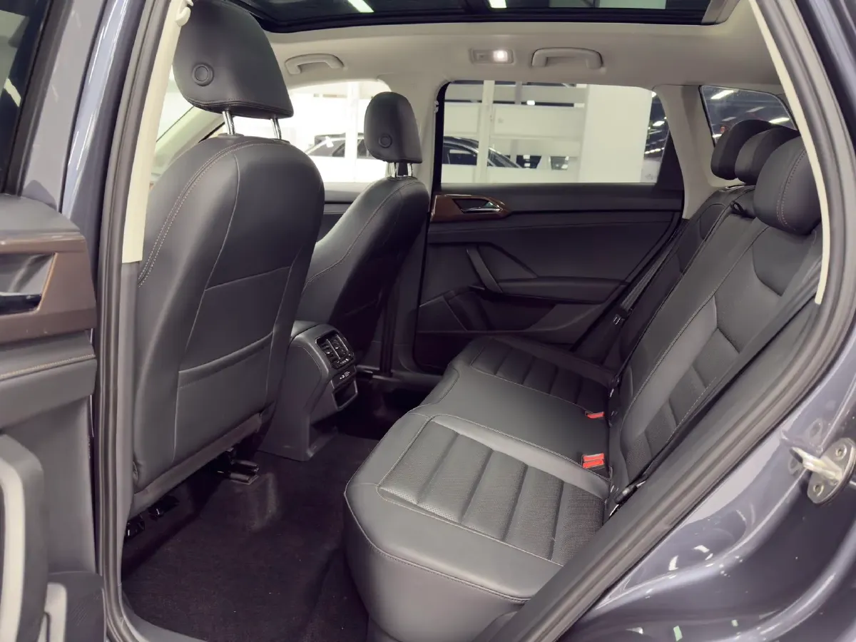 2021 Volkswagen Tharu 1.4T 150HP L4 7DCT,autocango,china used car exporter,china ev exporter,chinese used car exporter,chinese used ev exporter