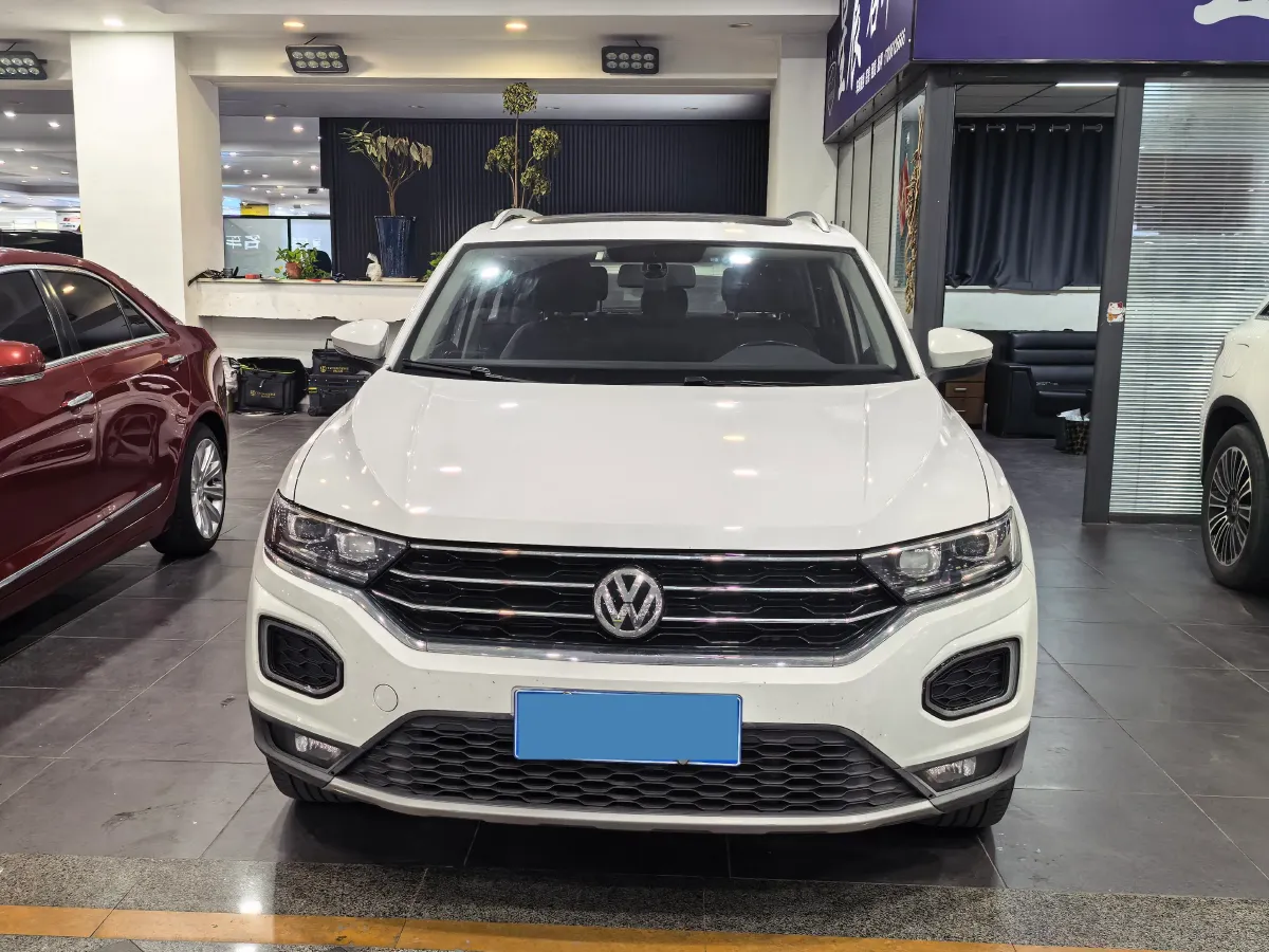 2020 Volkswagen T-Roc 1.4T 150HP L4 7DCT,autocango,china used car exporter,china ev exporter,chinese used car exporter,chinese used ev exporter