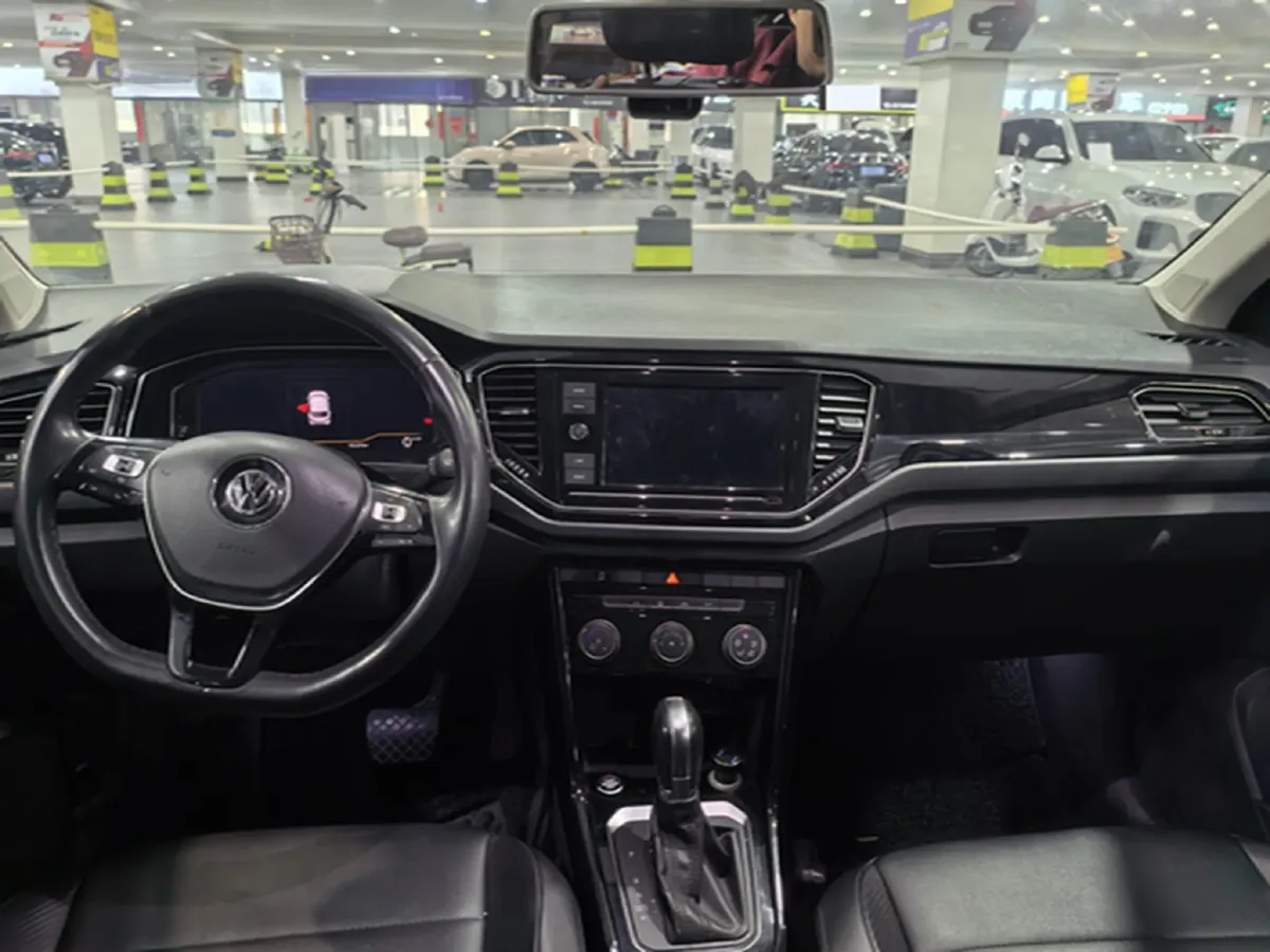 2020 Volkswagen T-Roc 1.4T 150HP L4 7DCT,autocango,china used car exporter,china ev exporter,chinese used car exporter,chinese used ev exporter