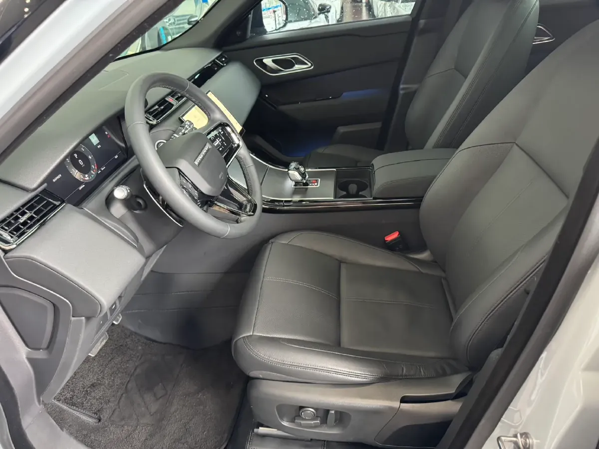 2024 Land Rover Range Rover Velar 2.0T 250HP L4 8AT,autocango,china used car exporter,china ev exporter,chinese used car exporter,chinese used ev exporter