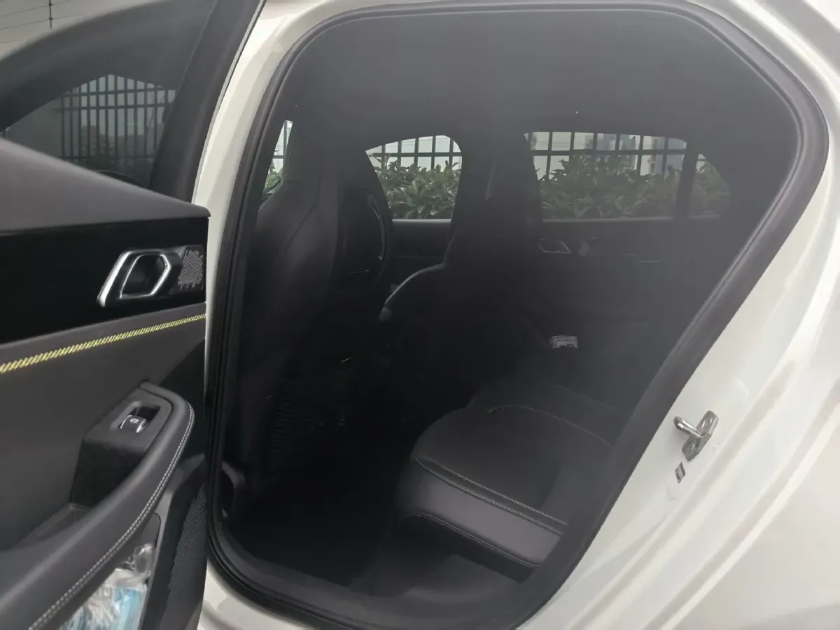 2023 MAXUS G50 1.5T 181HP L4 7DCT,autocango,china used car exporter,china ev exporter,chinese used car exporter,chinese used ev exporter