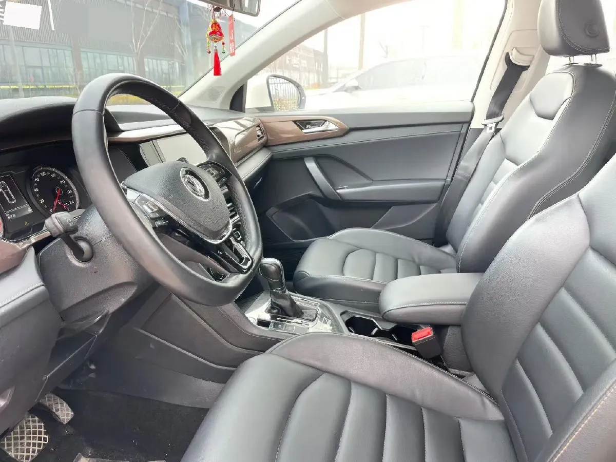 2021 Volkswagen Tharu 1.4T 150HP L4 7DCT,autocango,china used car exporter,china ev exporter,chinese used car exporter,chinese used ev exporter