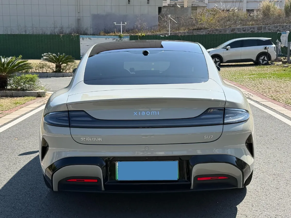 2024 MI SU7 BEV 73.6KWH,autocango,china used car exporter,china ev exporter,chinese used car exporter,chinese used ev exporter