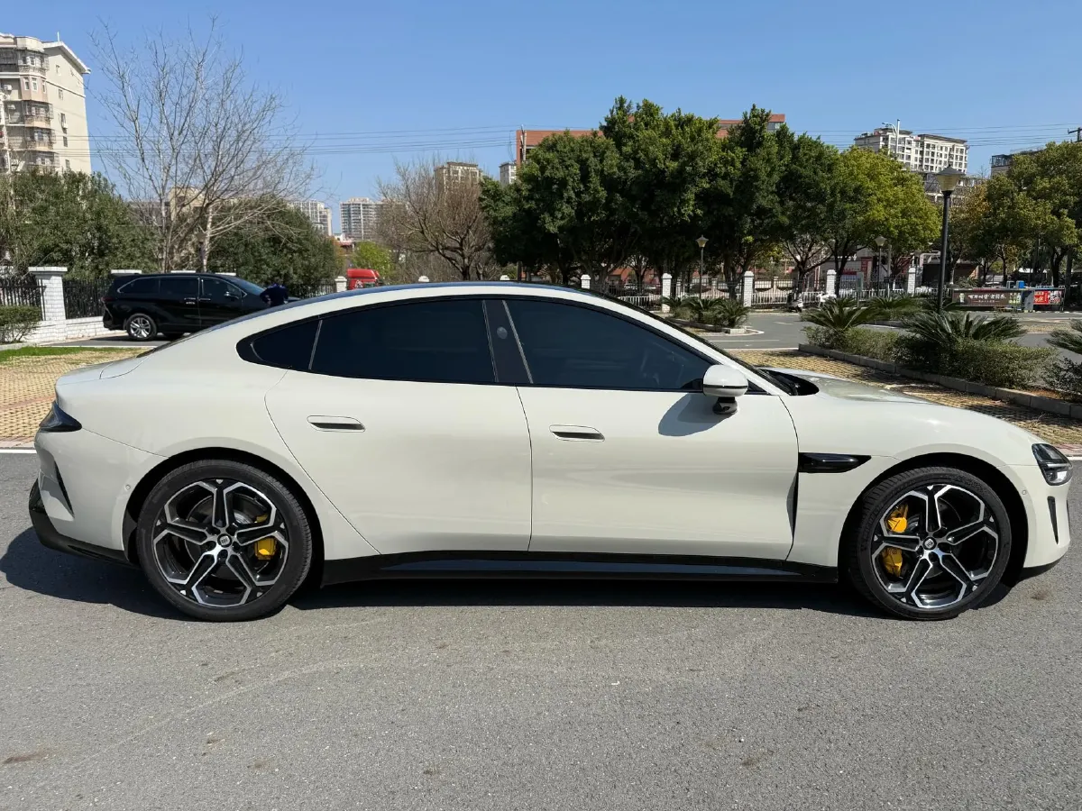 2024 MI SU7 BEV 73.6KWH,autocango,china used car exporter,china ev exporter,chinese used car exporter,chinese used ev exporter