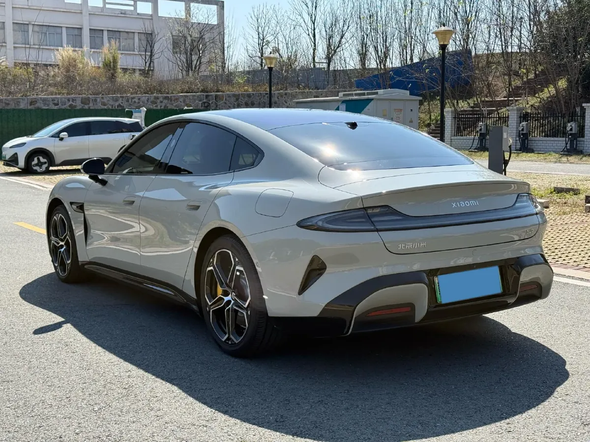 2024 MI SU7 BEV 73.6KWH,autocango,china used car exporter,china ev exporter,chinese used car exporter,chinese used ev exporter