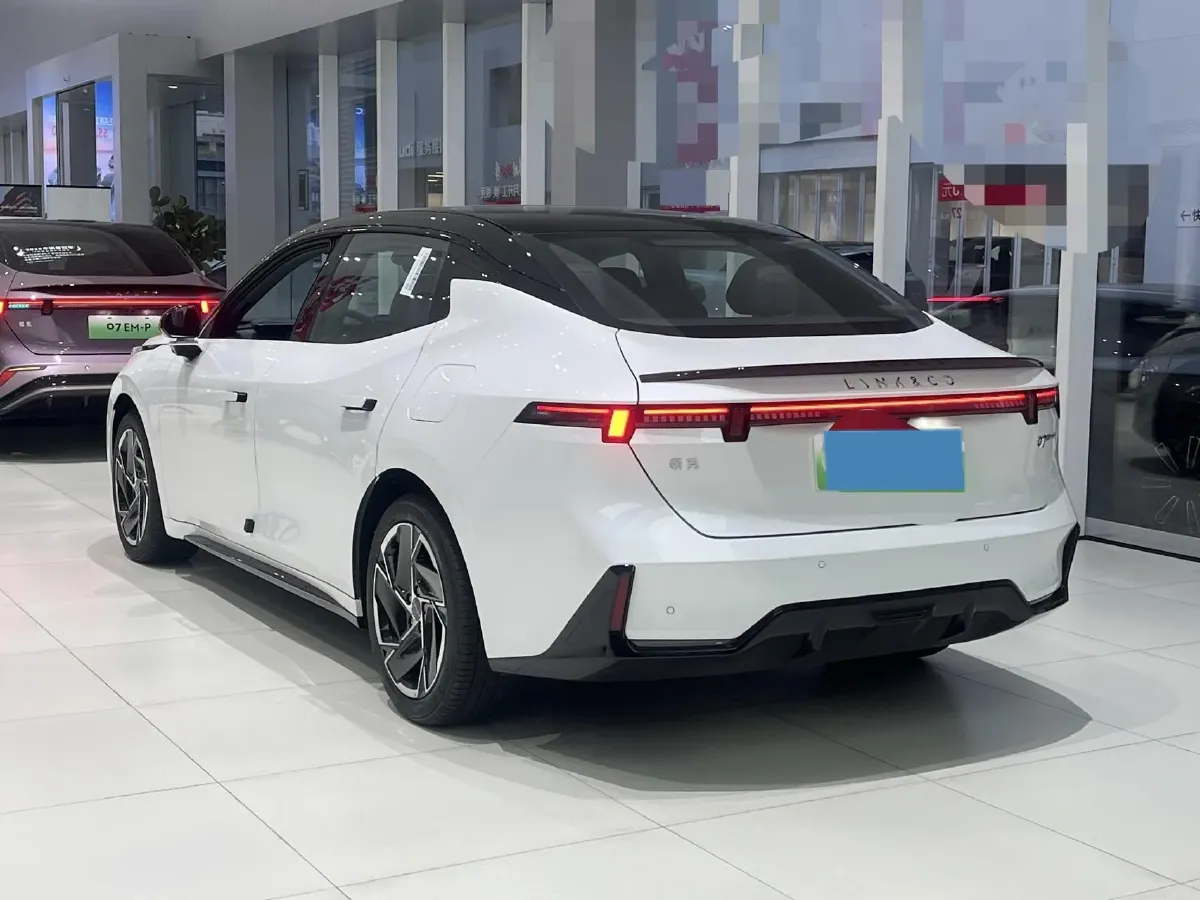 2024 LYNK&CO 07 EM-P 1.5T 163HP L4 3DHT PHEV 18.99KWH,autocango,china used car exporter,china ev exporter,chinese used car exporter,chinese used ev exporter