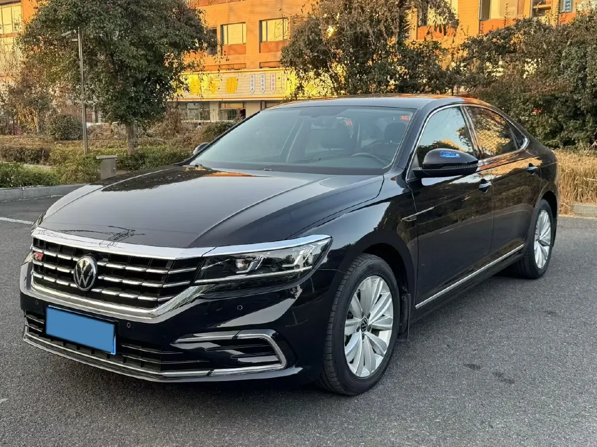 2020 Volkswagen Passat 2.0T 186HP L4 7DCT,autocango,china used car exporter,china ev exporter,chinese used car exporter,chinese used ev exporter