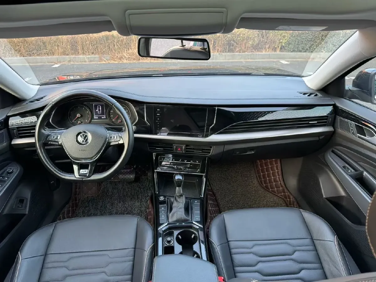 2020 Volkswagen Passat 2.0T 186HP L4 7DCT,autocango,china used car exporter,china ev exporter,chinese used car exporter,chinese used ev exporter