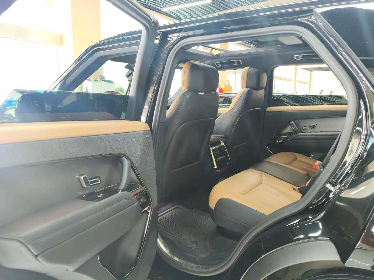 2024 Land Rover Range Rover Sport 3.0T 400HP L6 8AT,autocango,china used car exporter,china ev exporter,chinese used car exporter,chinese used ev exporter