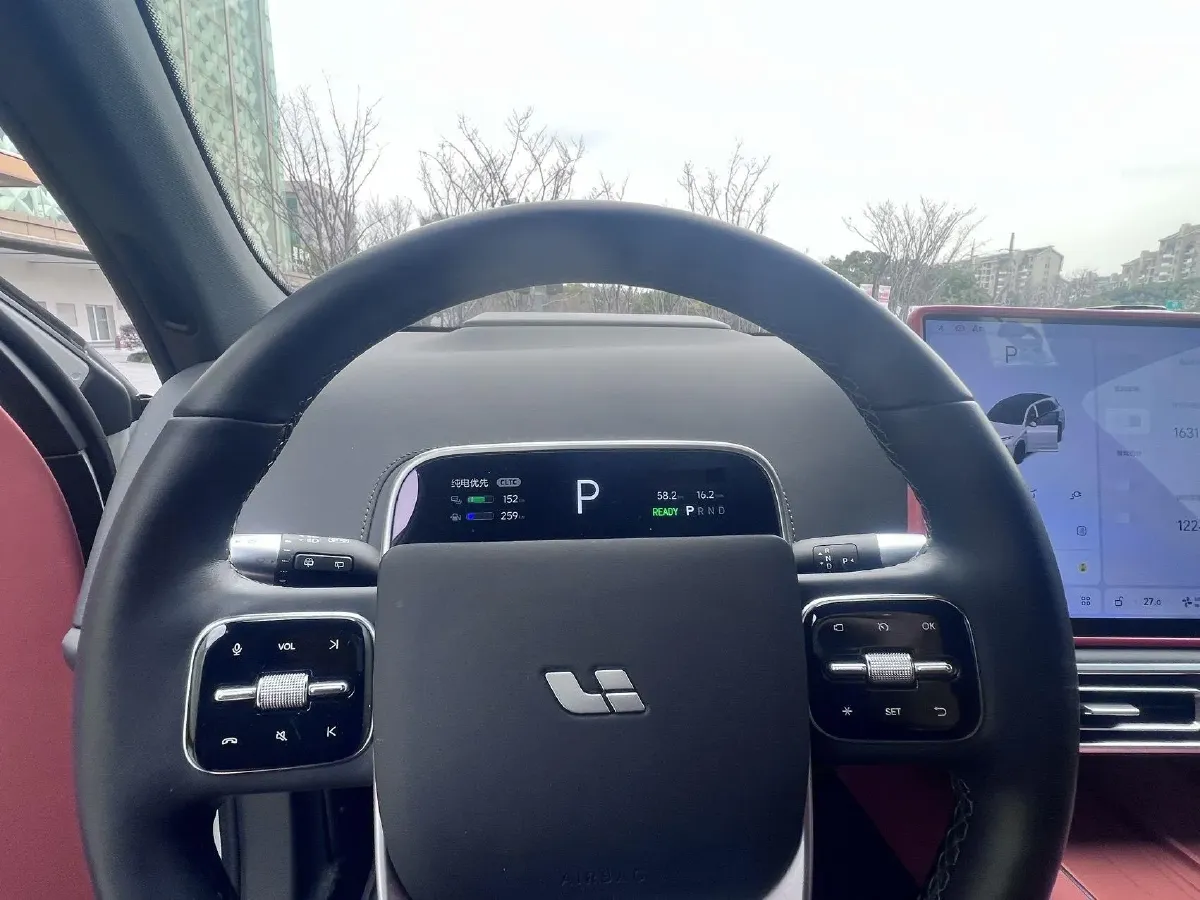2024 Li L8 Range Extended 154HP REEV 42.8KWH,autocango,china used car exporter,china ev exporter,chinese used car exporter,chinese used ev exporter