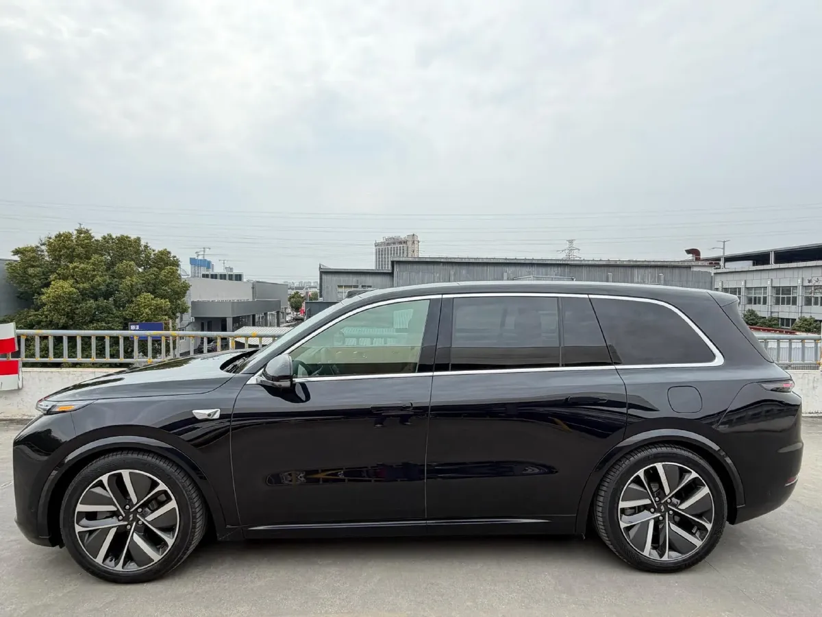2022 Li L9 Range Extended 154HP REEV 42.6KWH,autocango,china used car exporter,china ev exporter,chinese used car exporter,chinese used ev exporter
