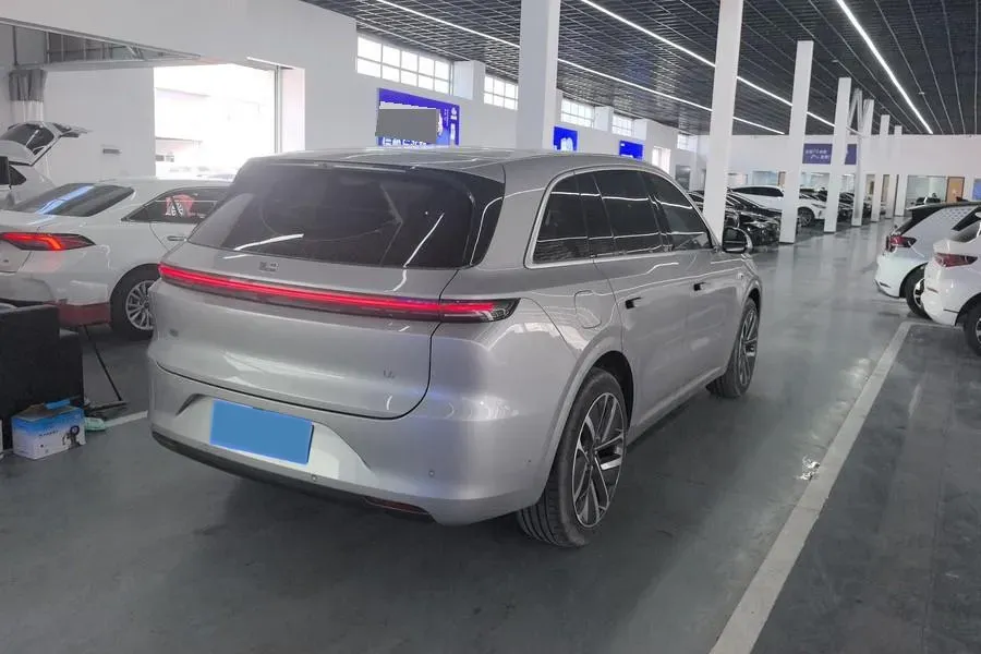 2024 Li L6 Range Extended 154HP L4 REEV 36.8KWH,autocango,china used car exporter,china ev exporter,chinese used car exporter,chinese used ev exporter