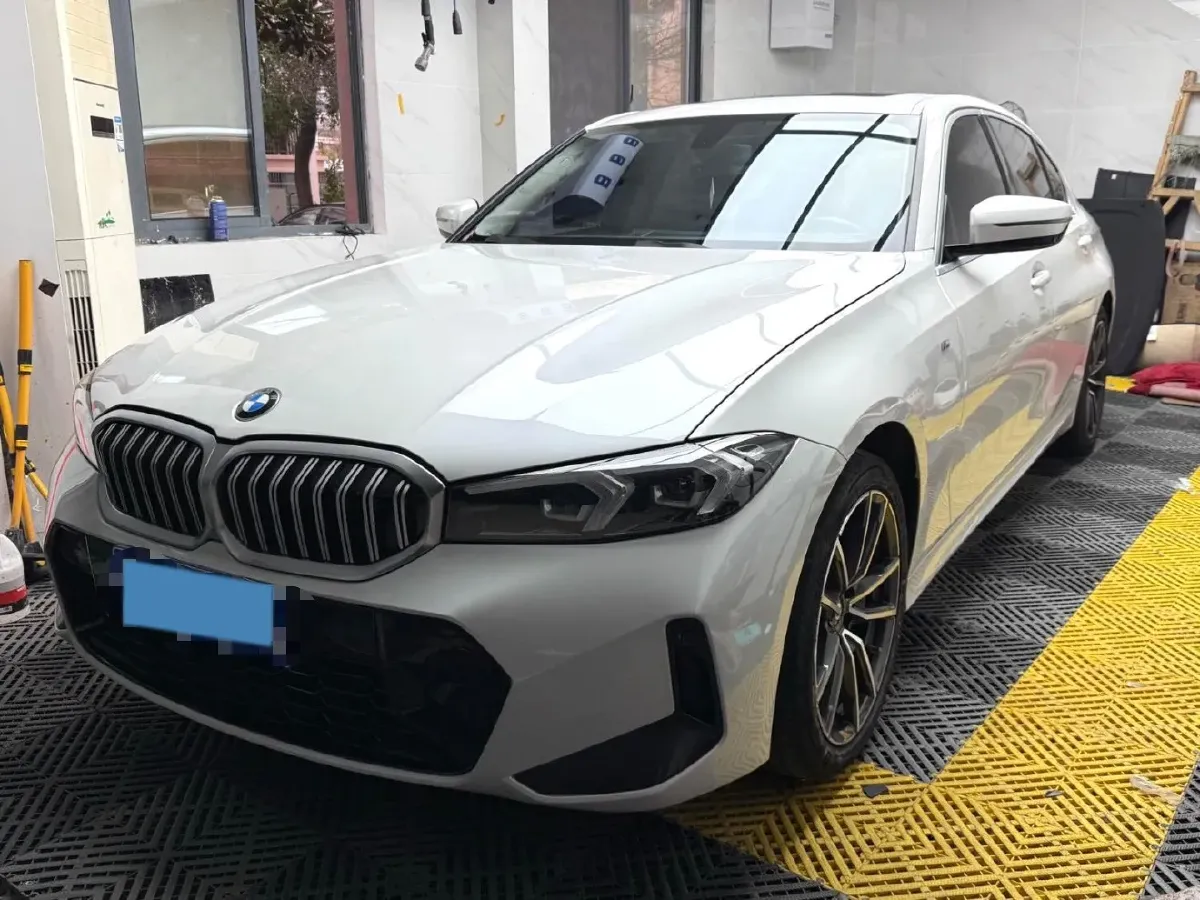 2023 BMW 3 Series 2.0T 156HP L4 8AT,autocango,china used car exporter,china ev exporter,chinese used car exporter,chinese used ev exporter