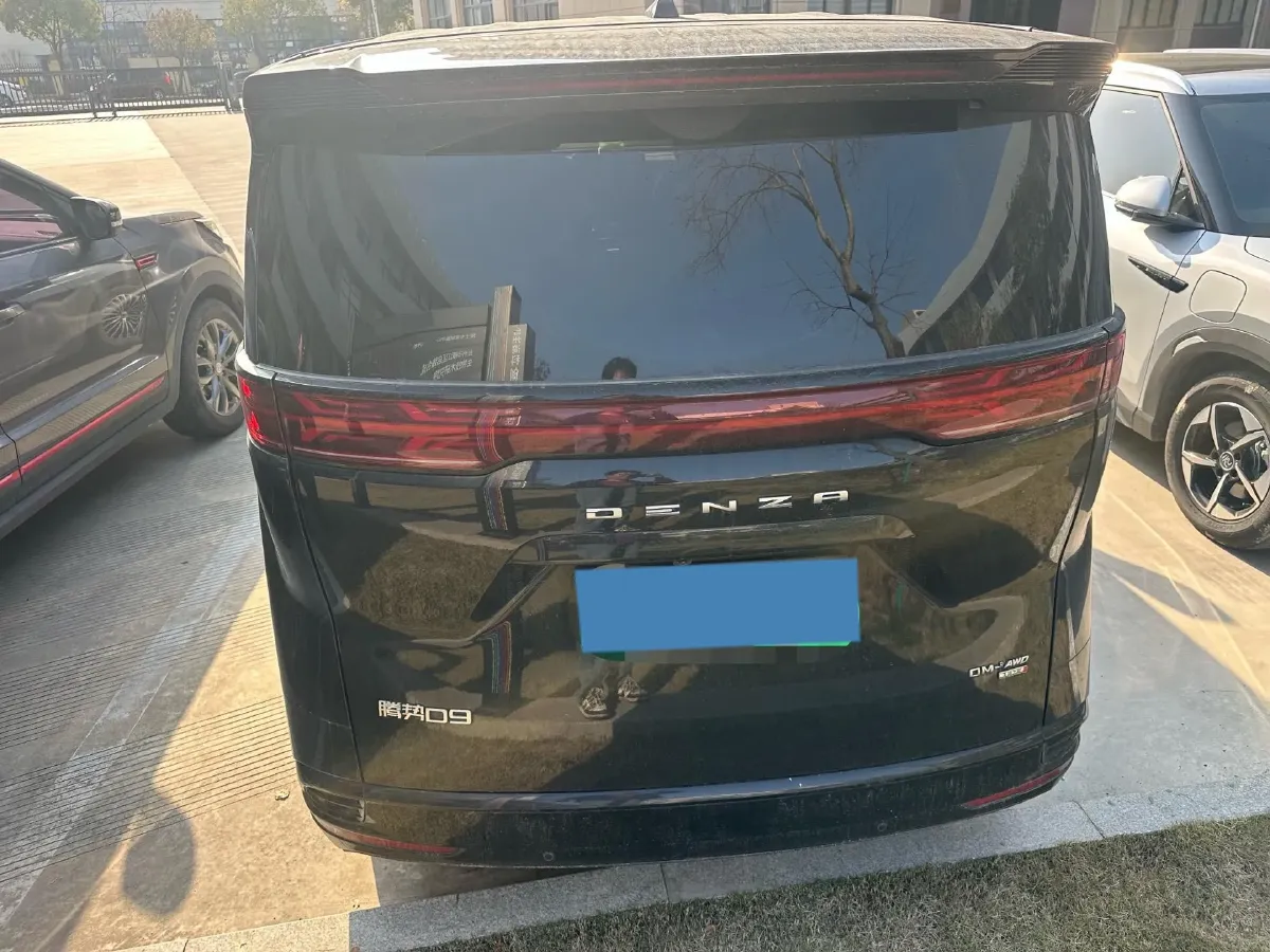 2024 Denza D9 1.5T 139HP L4 E-CVT PHEV 40KWH,autocango,china used car exporter,china ev exporter,chinese used car exporter,chinese used ev exporter