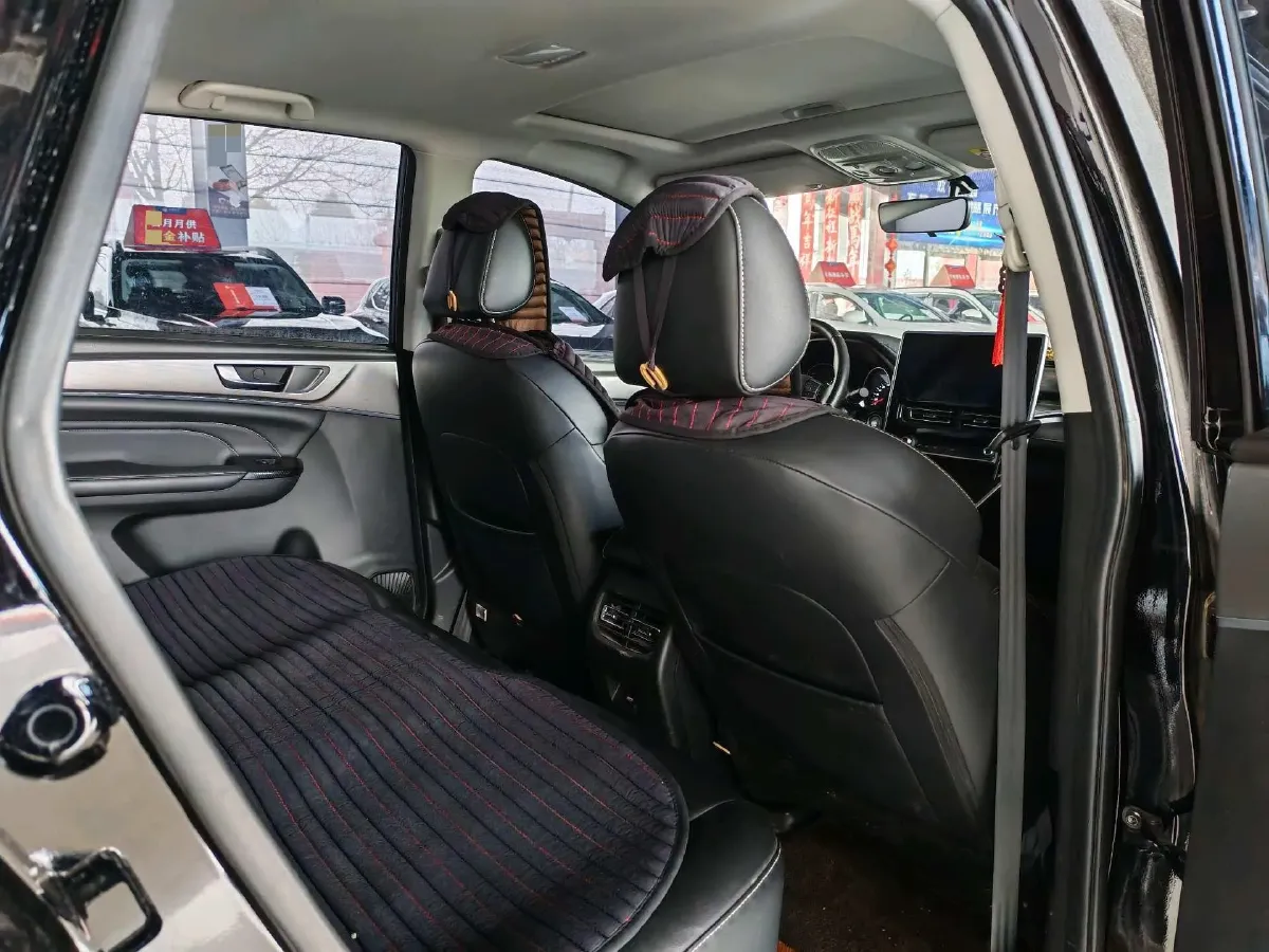 2023 Haval M6 1.5T 150HP L4 7DCT,autocango,china used car exporter,china ev exporter,chinese used car exporter,chinese used ev exporter