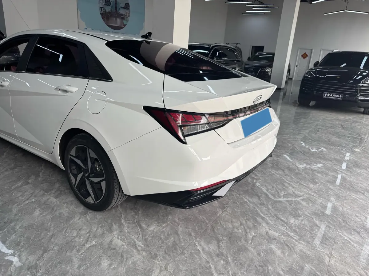 2021 Hyundai Elantra 1.5L 115HP L4 CVT,autocango,china used car exporter,china ev exporter,chinese used car exporter,chinese used ev exporter